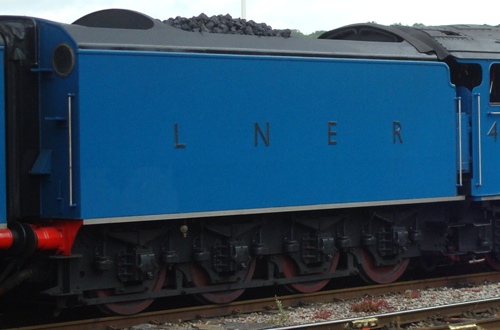 LNER  5638 5000 gallon Corridor Streamlined 