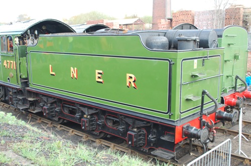 LNER  5631 Group Standard Flat Sided 4200 gallon 
